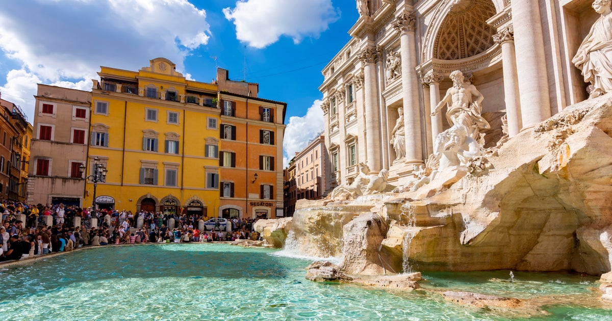 Famous Trevi fountain in Rome, Italy
